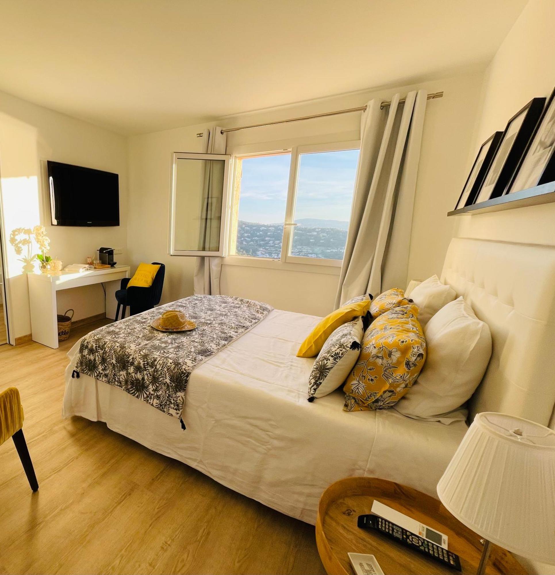 Villa Cacharelle Vue Mer Piscine Cavalaire-sur-Mer Ngoại thất bức ảnh